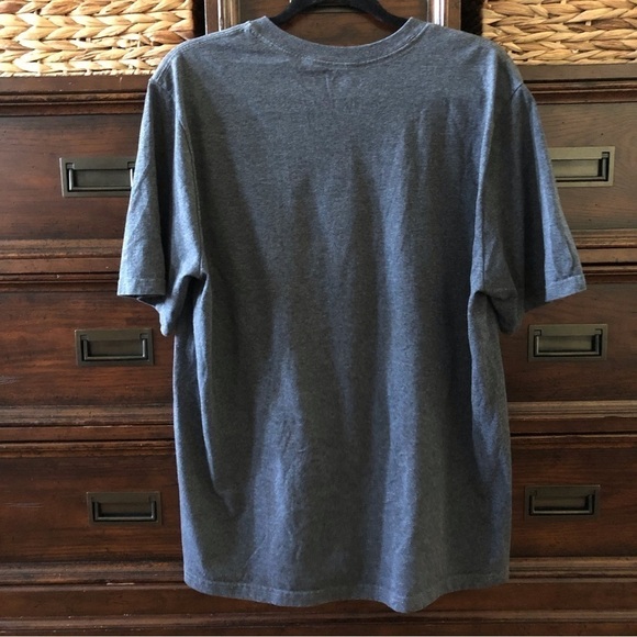 gray short sleeve tee in size L - Picture 2 of 3